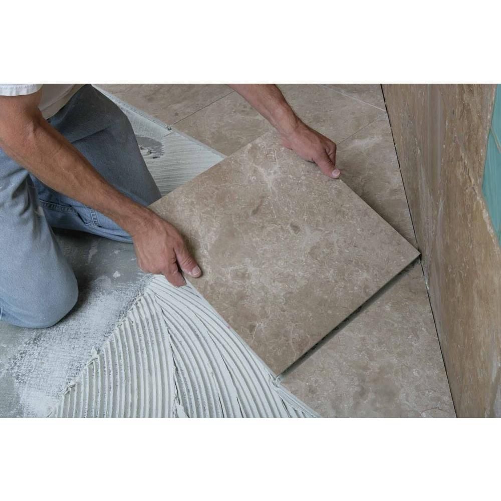 Mortier pour carrelage grand format MegaLite 30 lb. Blanc pour la prévention ultime des fissures pour les installations de planchers et de murs intérieurs/extérieurs