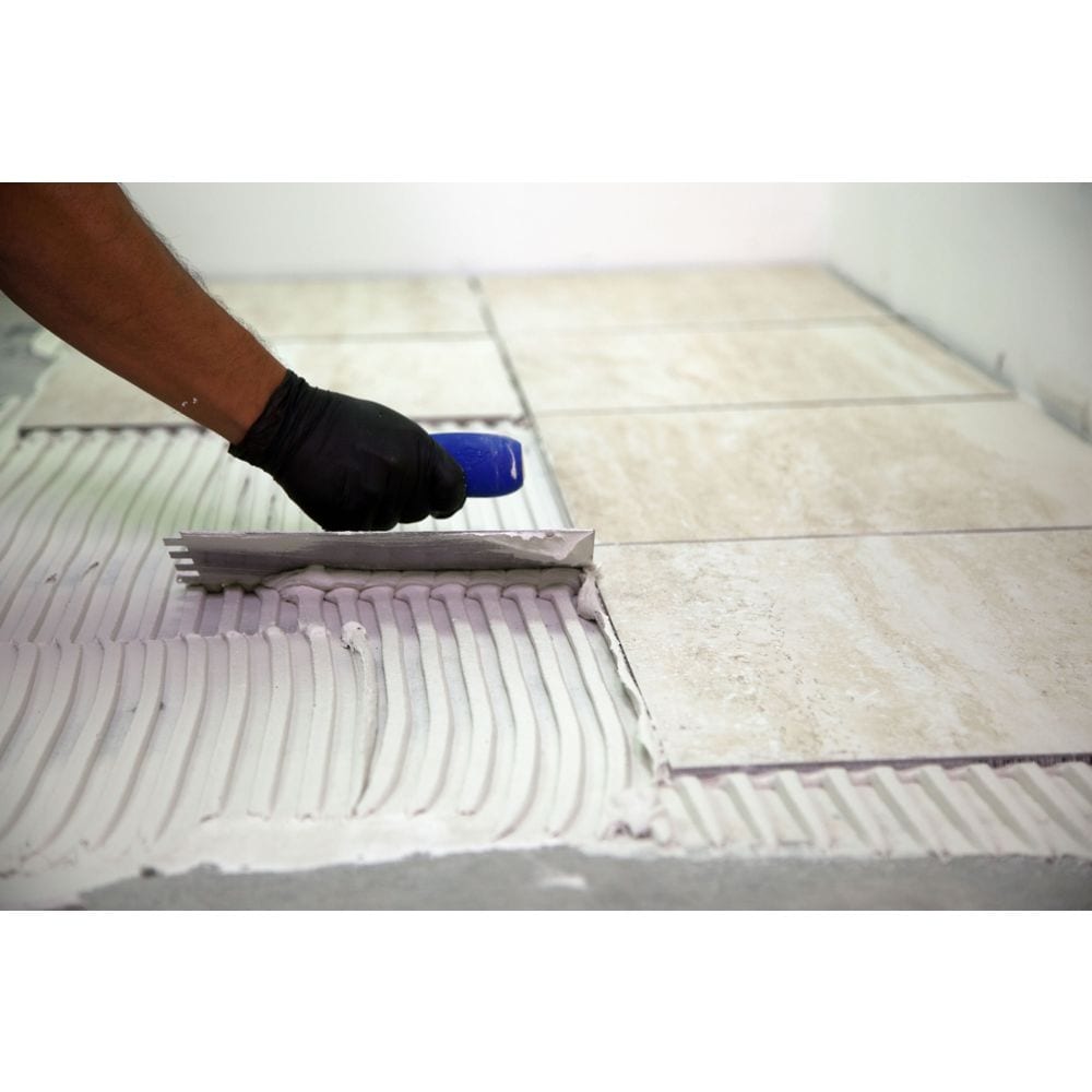 Mortier pour carrelage grand format MegaLite 30 lb. Blanc pour la prévention ultime des fissures pour les installations de planchers et de murs intérieurs/extérieurs