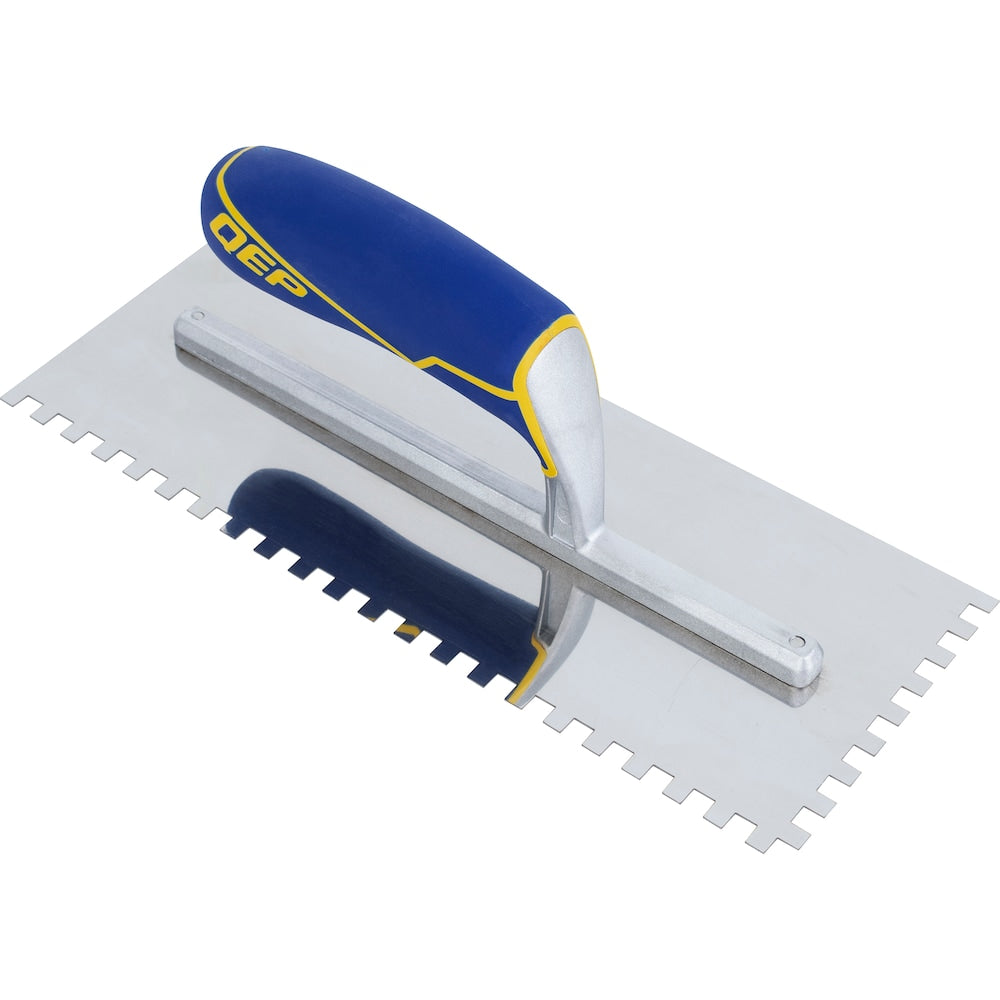 Truelle à plancher à encoches carrées en acier inoxydable Comfort Grip de 1/4 po x 1/4 po x 1/4 po