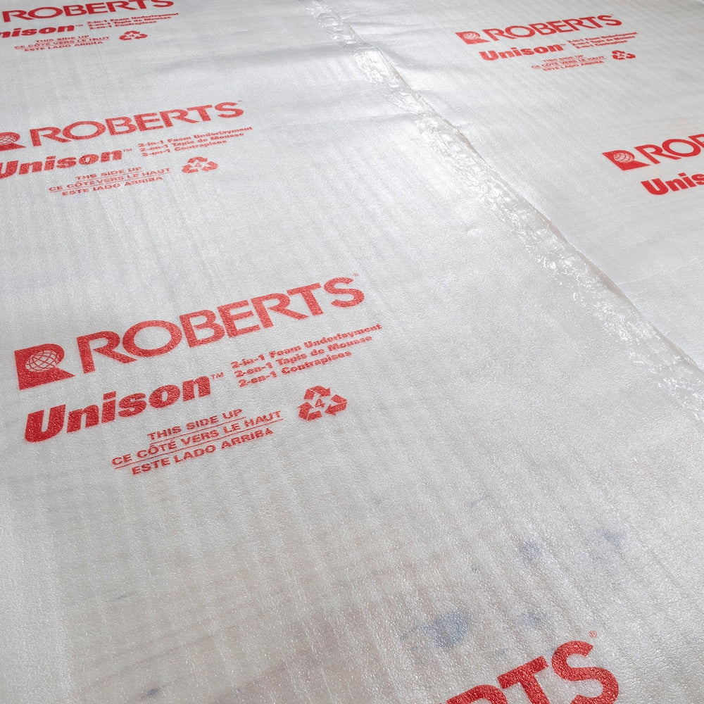 Sous-couche 2 en 1 de 48 po x 25 pi pour planchers de bois stratifiés et contrecollés