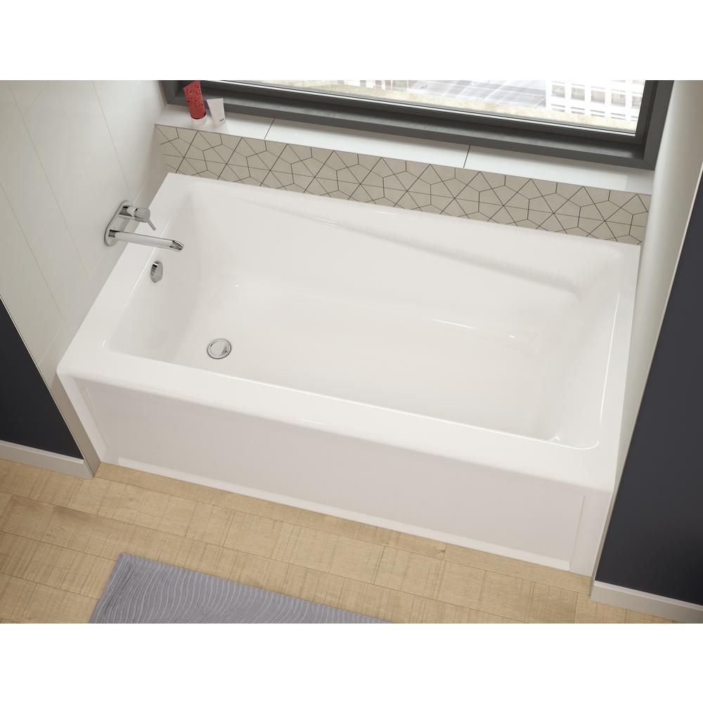 Baignoire en alcôve rectangulaire en acrylique New Town IFS 60L x 32W x 20H, drain à gauche, en blanc avec profondeur de trempage de 12 3/8 pouces