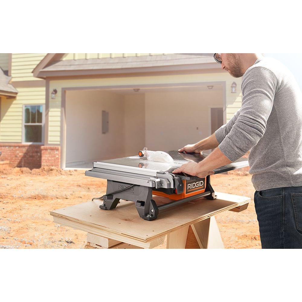 120V 7-Inch Table Top Wet Tile Saw