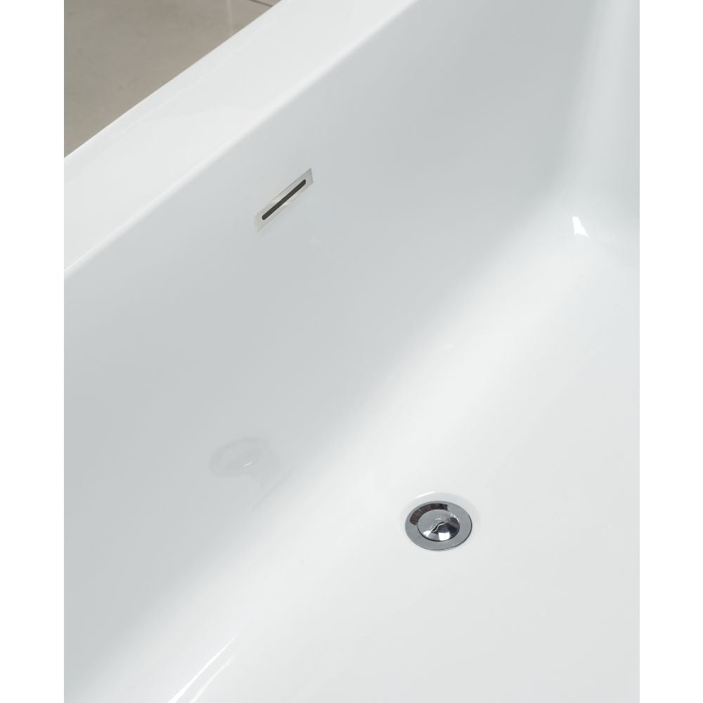 Terra 6 ft. Acrylic Freestanding Flat-bottom Bathtub in White