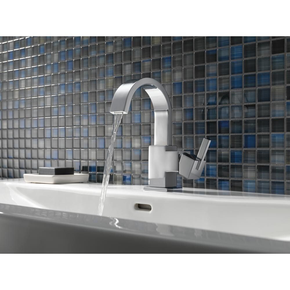 Robinet de lavabo de salle de bain à arc élevé à poignée unique et à trou unique Vero, montage sur pont, débit standard, chrome