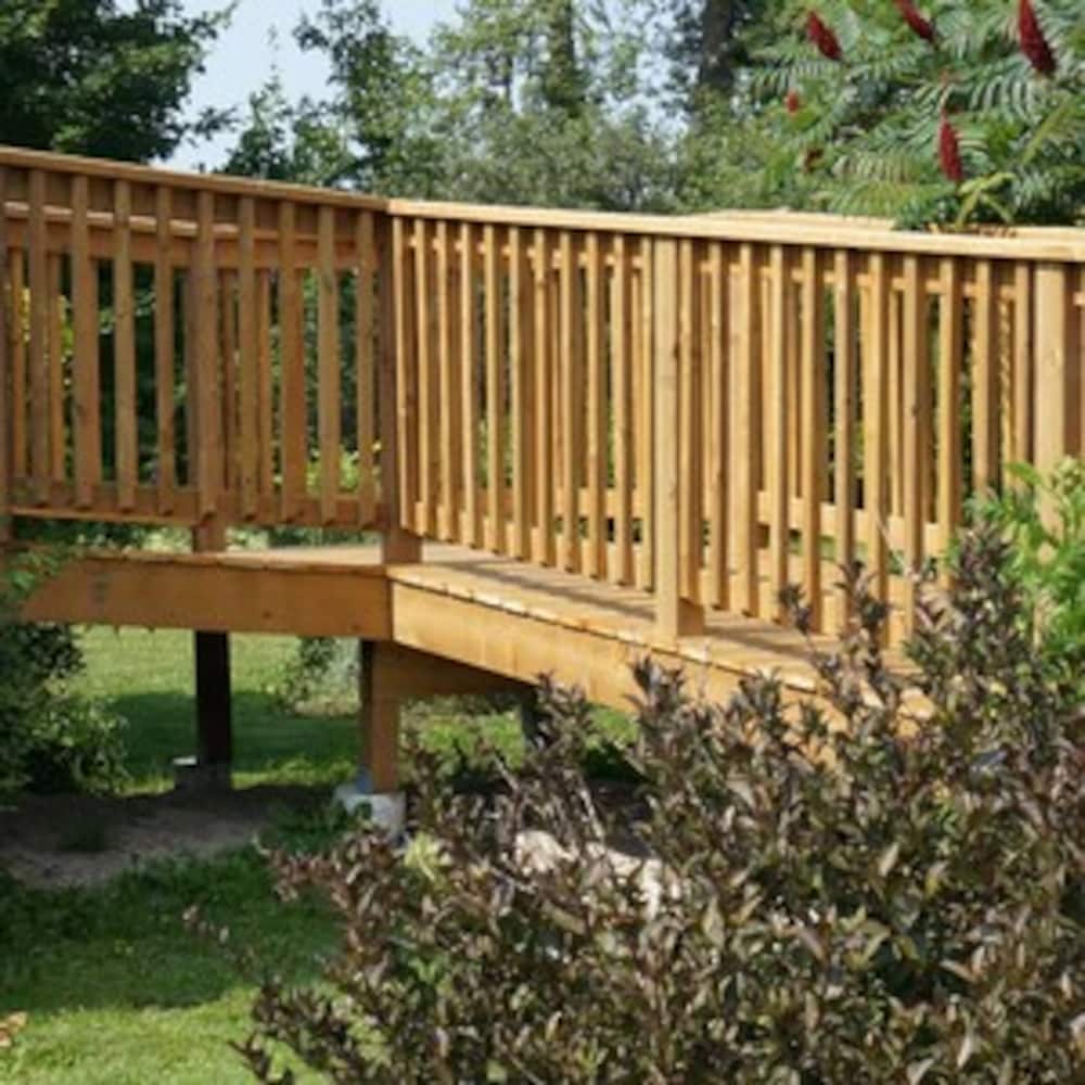 Bois traité sous pression 2 x 8 x 10' (utilisation hors sol uniquement)