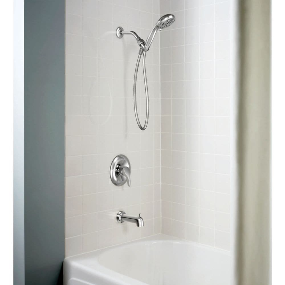 Robinet de baignoire-douche Danika Posi-Temp® avec tuyau flexible en chrome (robinet inclus)