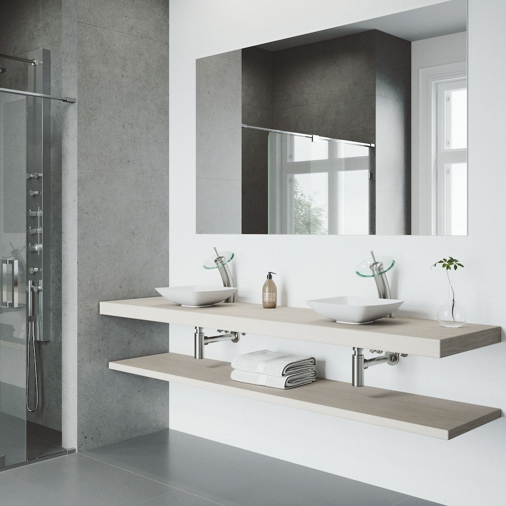 Robinet de salle de bain cascade à poignée unique et trou unique en nickel brossé