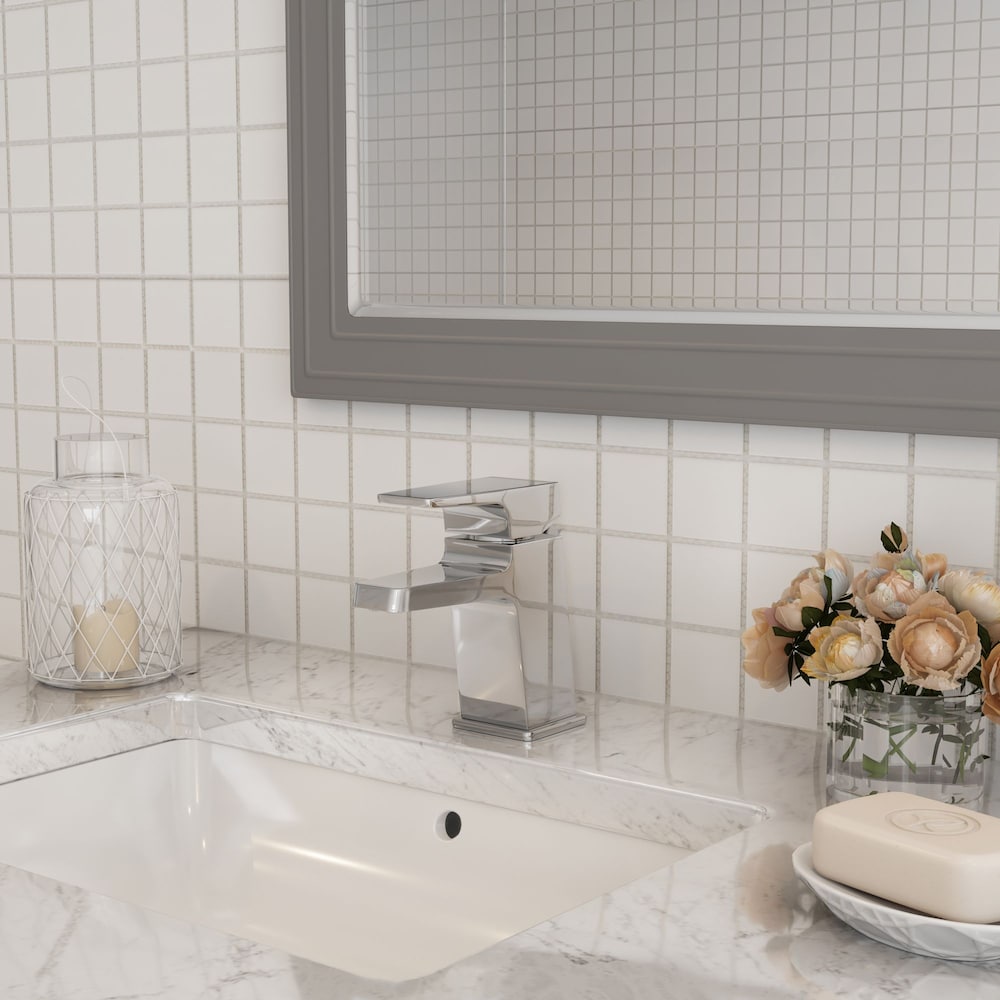 Robinet de salle de bain à poignée unique et trou unique Nolita en chrome