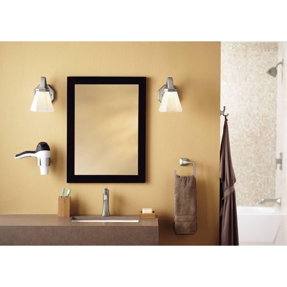 Robinet de lavabo de salle de bain Voss à 2 poignées de 4 pouces en chrome (vidange et valve incluses)