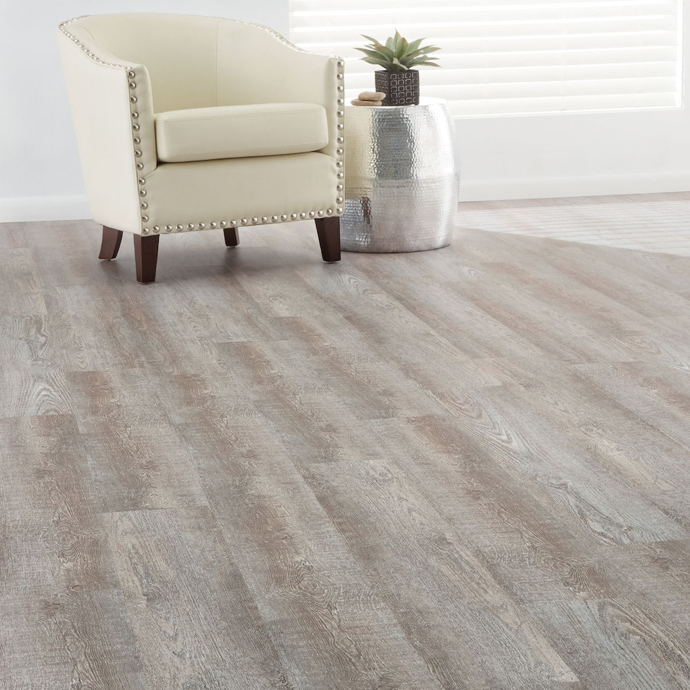 Huron Oak 7.5-inch x 47.6-inch Luxury Vinyl Plank Flooring (19.8 sq. ft. / case)