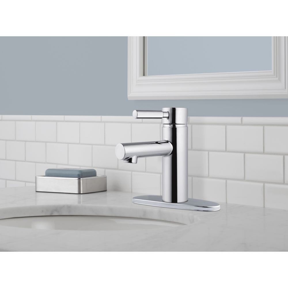 Robinet de lavabo de salle de bain à poignée unique et trou unique Struct à débit standard, montage sur pont, en chrome