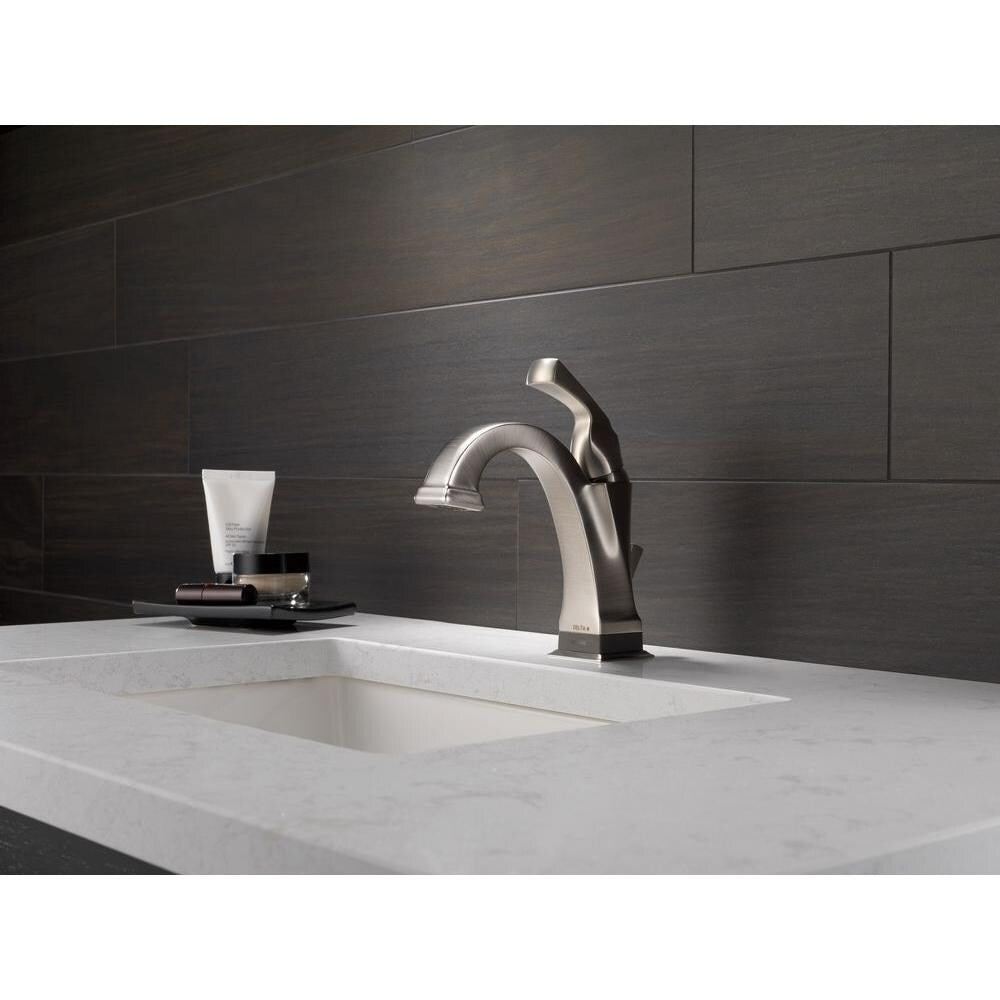 Robinet de lavabo de salle de bain à 1 poignée et trou unique Dryden, montage sur pont, débit standard, acier inoxydable