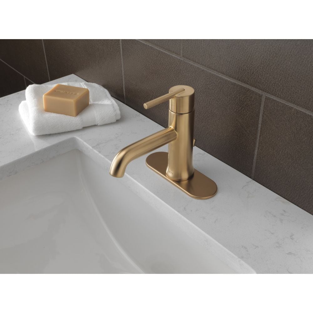 Robinet de lavabo de salle de bain à poignée unique à trou unique Trinsic à montage sur pont, débit standard, pop-up en métal doré