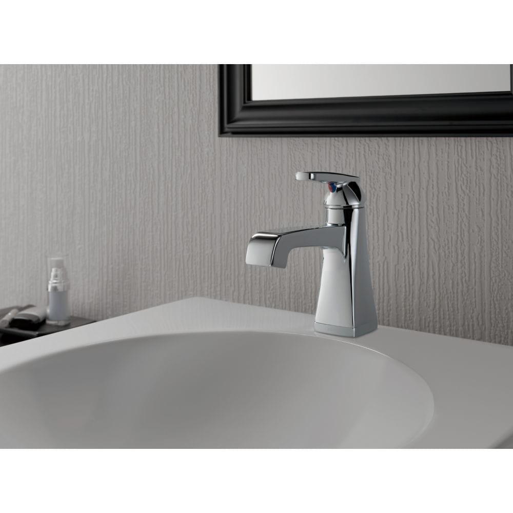 Robinet de lavabo de salle de bain à trou unique Ashlyn à poignée unique et à débit standard, montage sur pont, chrome