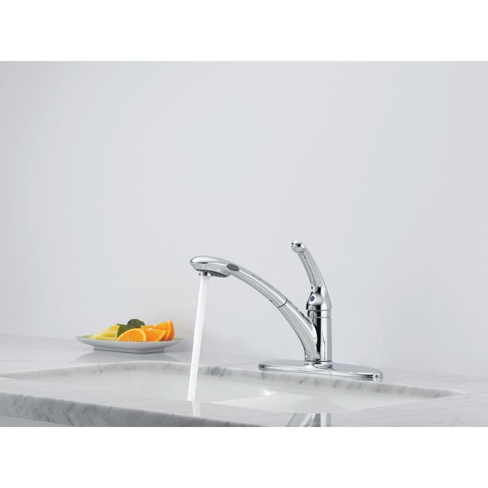 Robinet de cuisine Signature à poignée unique avec pulvérisateur extractible et économie d'eau en chrome
