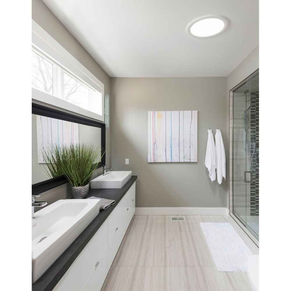 TLR 014 Rigid Sun Tunnel - Low profile flat glass - 14 inch diameter