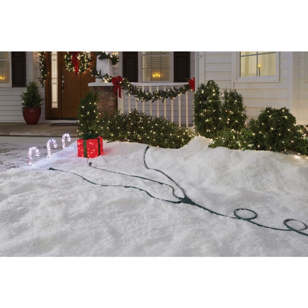40 ft. 16 Gauge 13 Amps Multi-Directional Outdoor Light Duty Extension Cord, Green