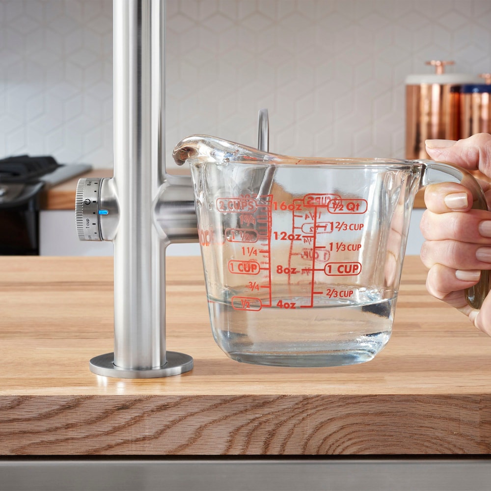 Robinet de cuisine Beale MeasureFill à poignée unique et double jet avec technologie tactile en chrome (robinet inclus)