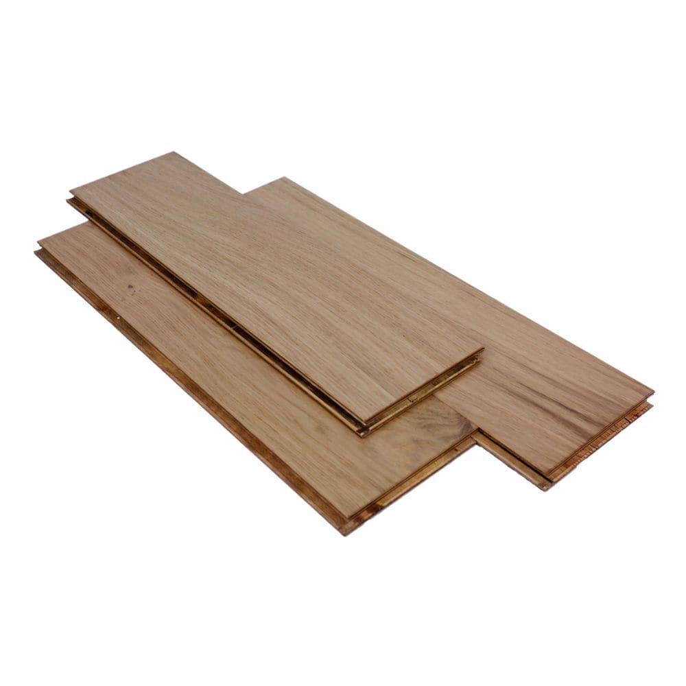 Plancher de bois franc d'ingénierie emboîtable en chêne blanc Trail Random L x 6,5 po l x 12,7 mm beige (17,05 pi2/caisse)