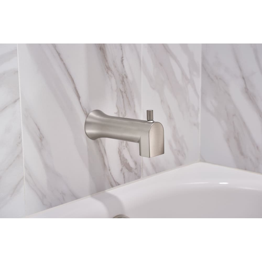 Robinet de baignoire-douche à poignée unique Genta à 1 jet avec pomme de douche à effet pluie en nickel brossé résistant aux taches (robinet inclus)