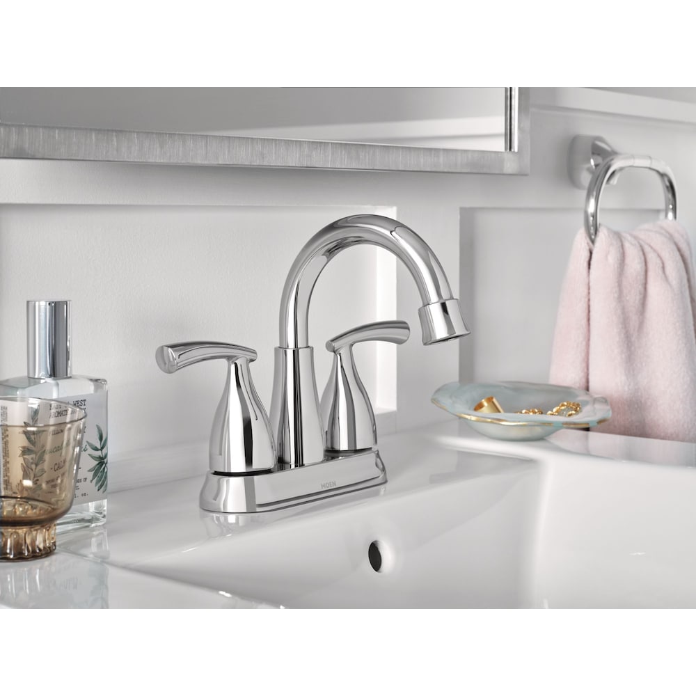 Robinet de lavabo de salle de bain central Essie à 2 poignées de 4 pouces en chrome (vidange et valve incluses)