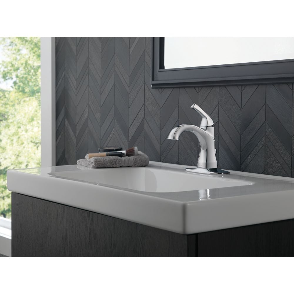 Robinet de lavabo de salle de bain à poignée unique et à trou unique Portwood, montage sur pont, débit standard, chrome