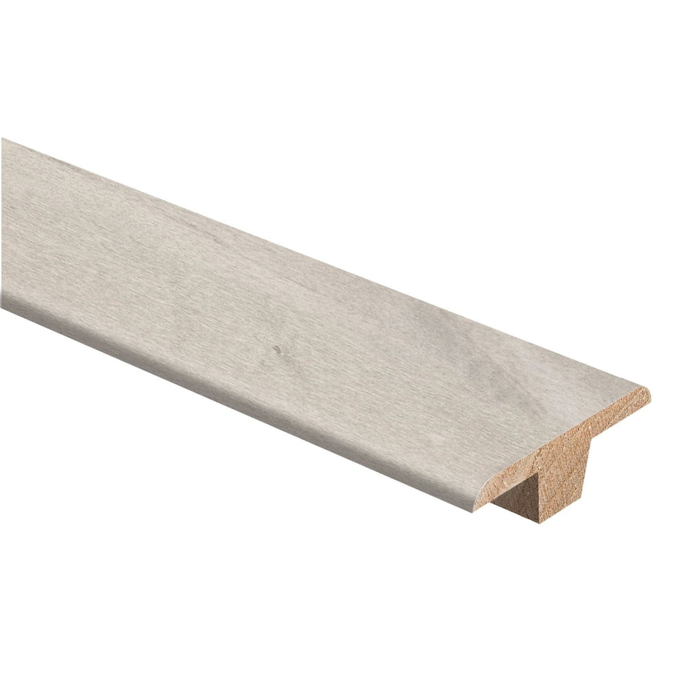 Bouleau argenté, 0,4375 x 2,75 x 94 pouces, moulure en T en bois