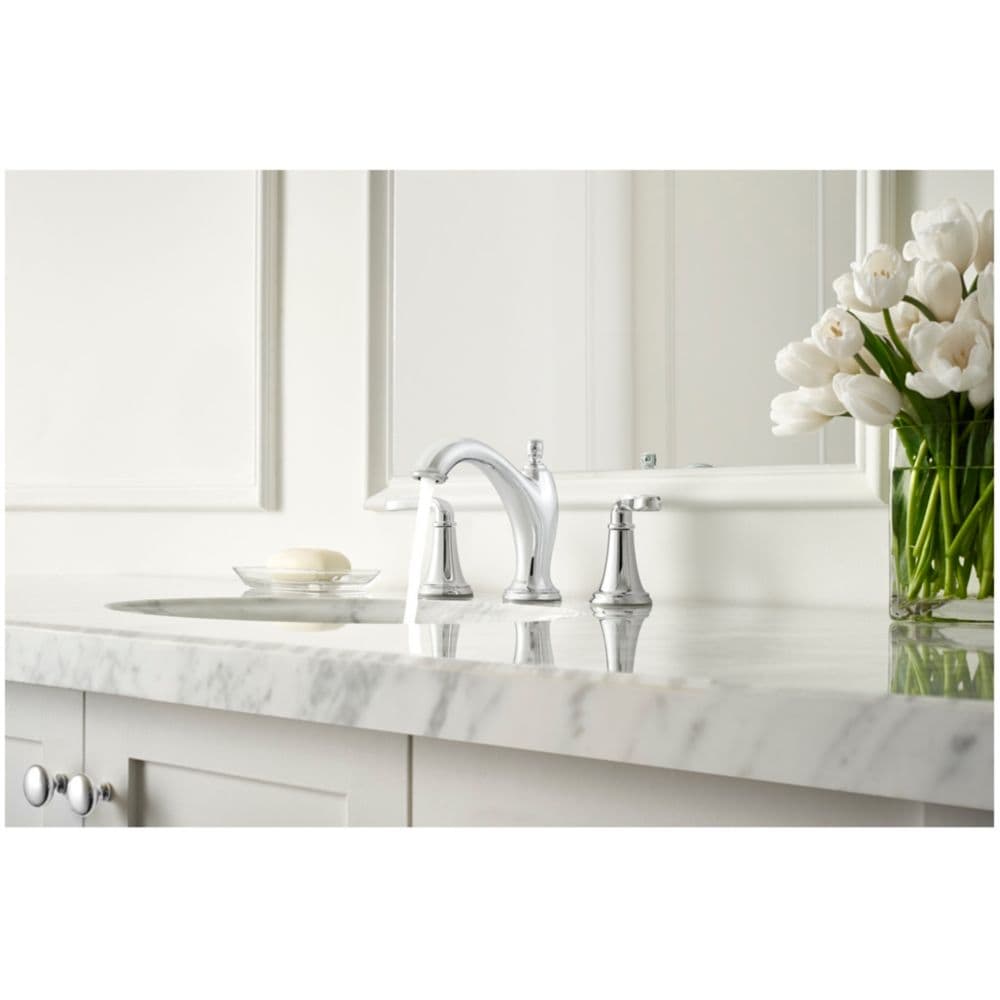 Robinet de lavabo de salle de bain à 2 poignées Northcott de 8 pouces en chrome poli