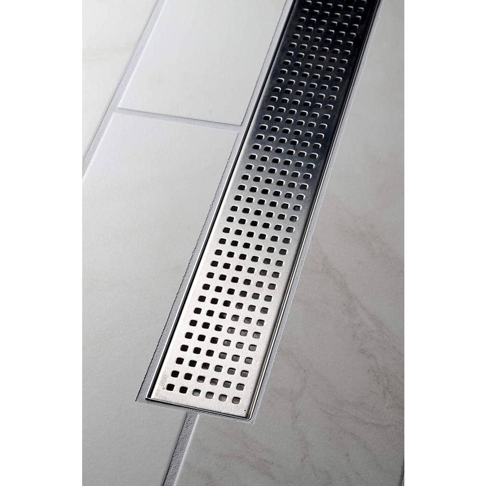 Designline Drain de douche linéaire en acier inoxydable de 32 po avec couvercle de drain à motif carré