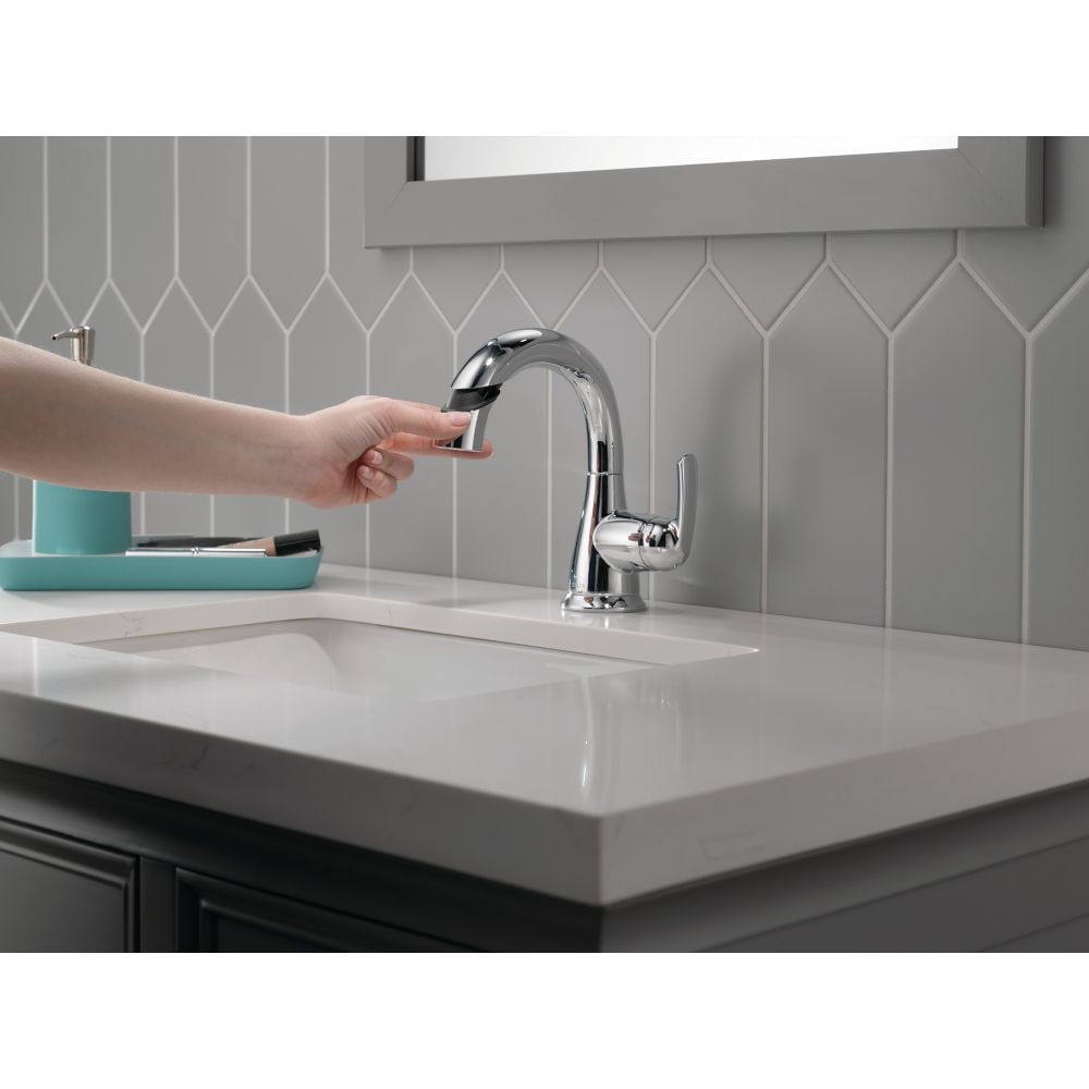 Robinet de lavabo de salle de bain à poignée unique à trou central de 4 pouces Broadmoor en chrome
