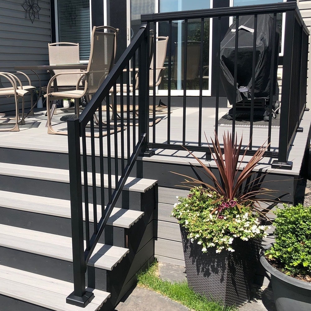 Ensemble de poteaux d'extrémité de garde-corps de terrasse en aluminium de 42 pouces de hauteur en noir mat