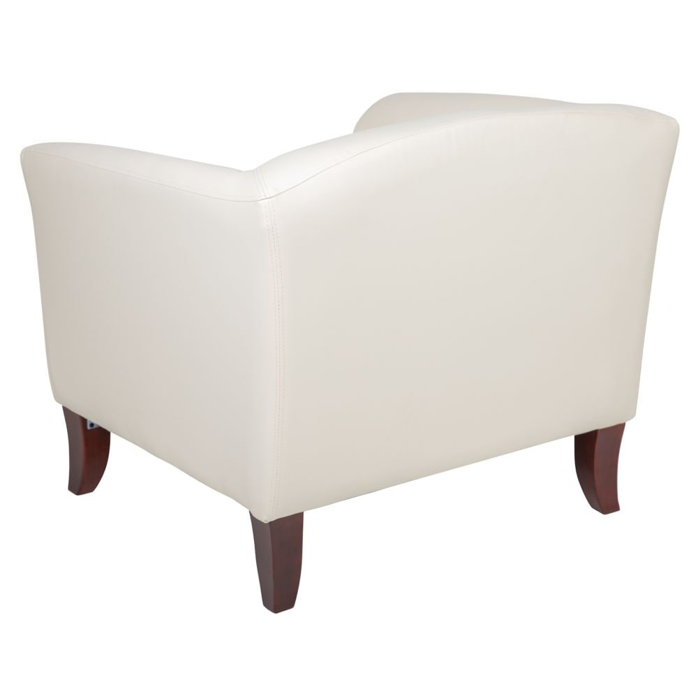 Chaise en cuir blanc