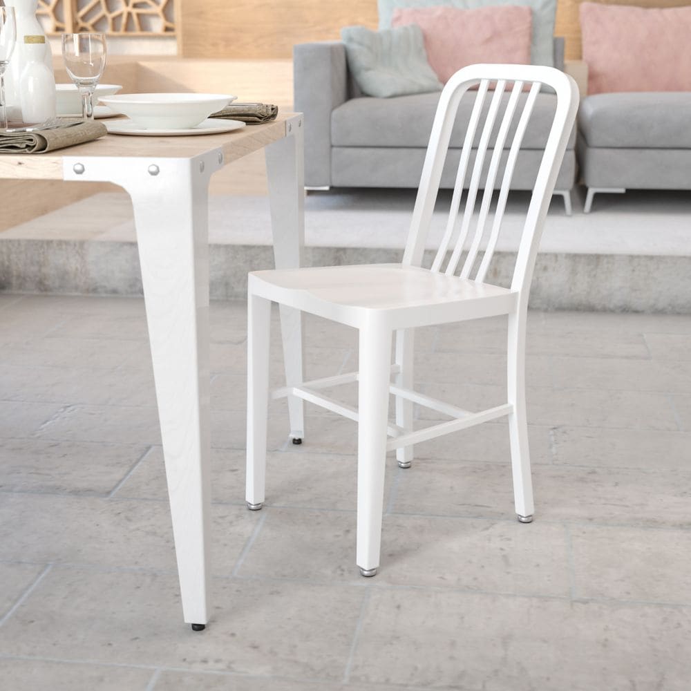 Chaise d'intérieur et d'extérieur blanche
