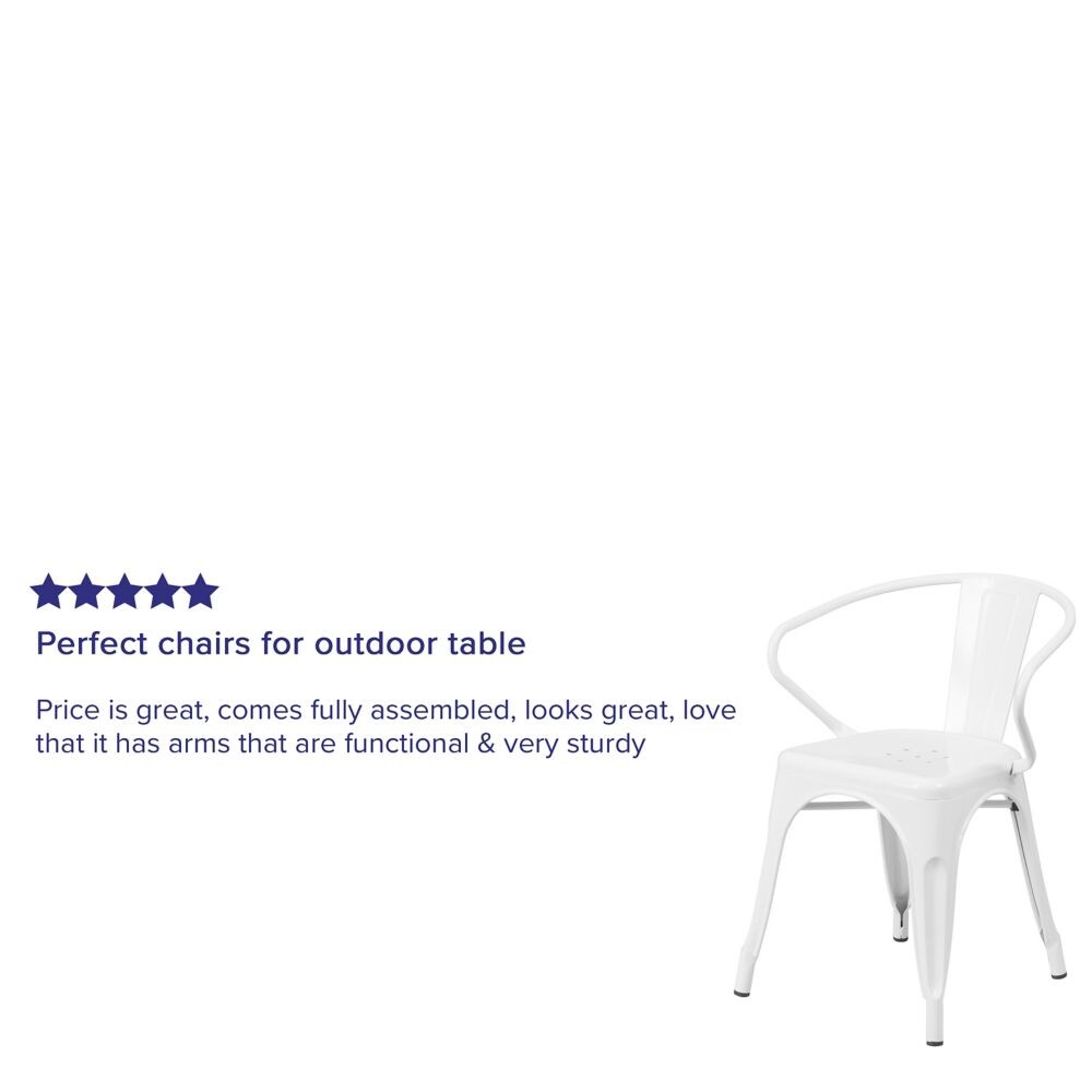 Chaise en métal blanc avec accoudoirs