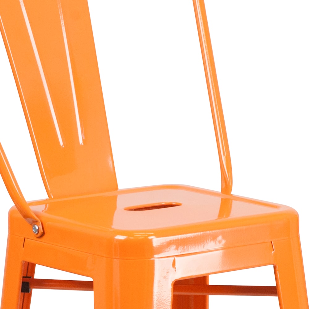 Tabouret d'extérieur en métal orange de 30 po