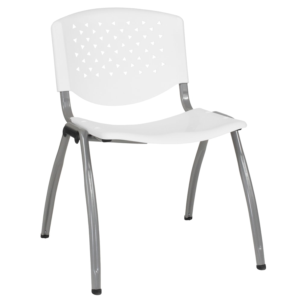 Chaise empilable en plastique blanc