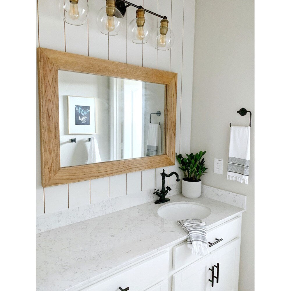 Heritage Single Hole 2-Handle Bathroom Faucet in Matte Black