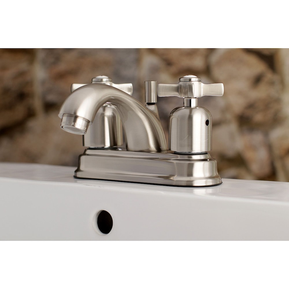 Robinet de salle de bain à 2 poignées Modern Cross de 4 po en nickel satiné
