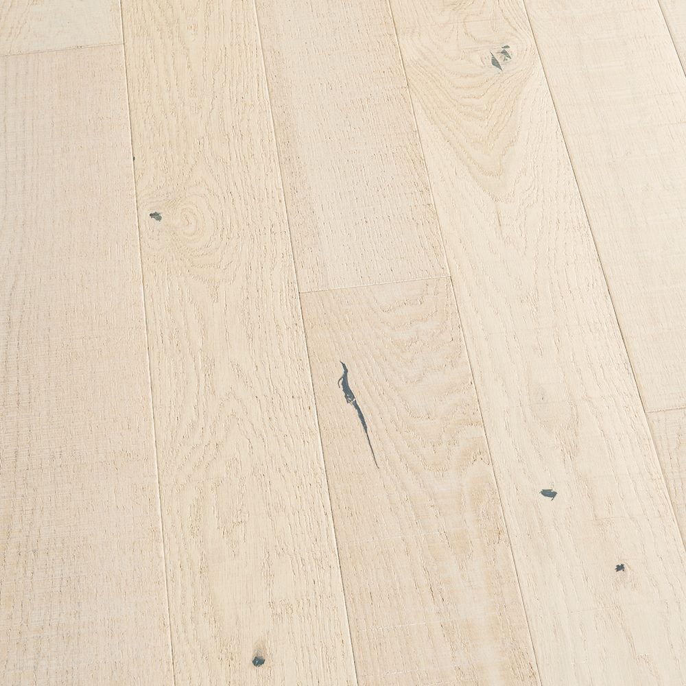 French Oak Light House 3/4-inch x 5-inch x Varying Length Solid Hardwood Flooring (904.16 sq. ft. /pallet)