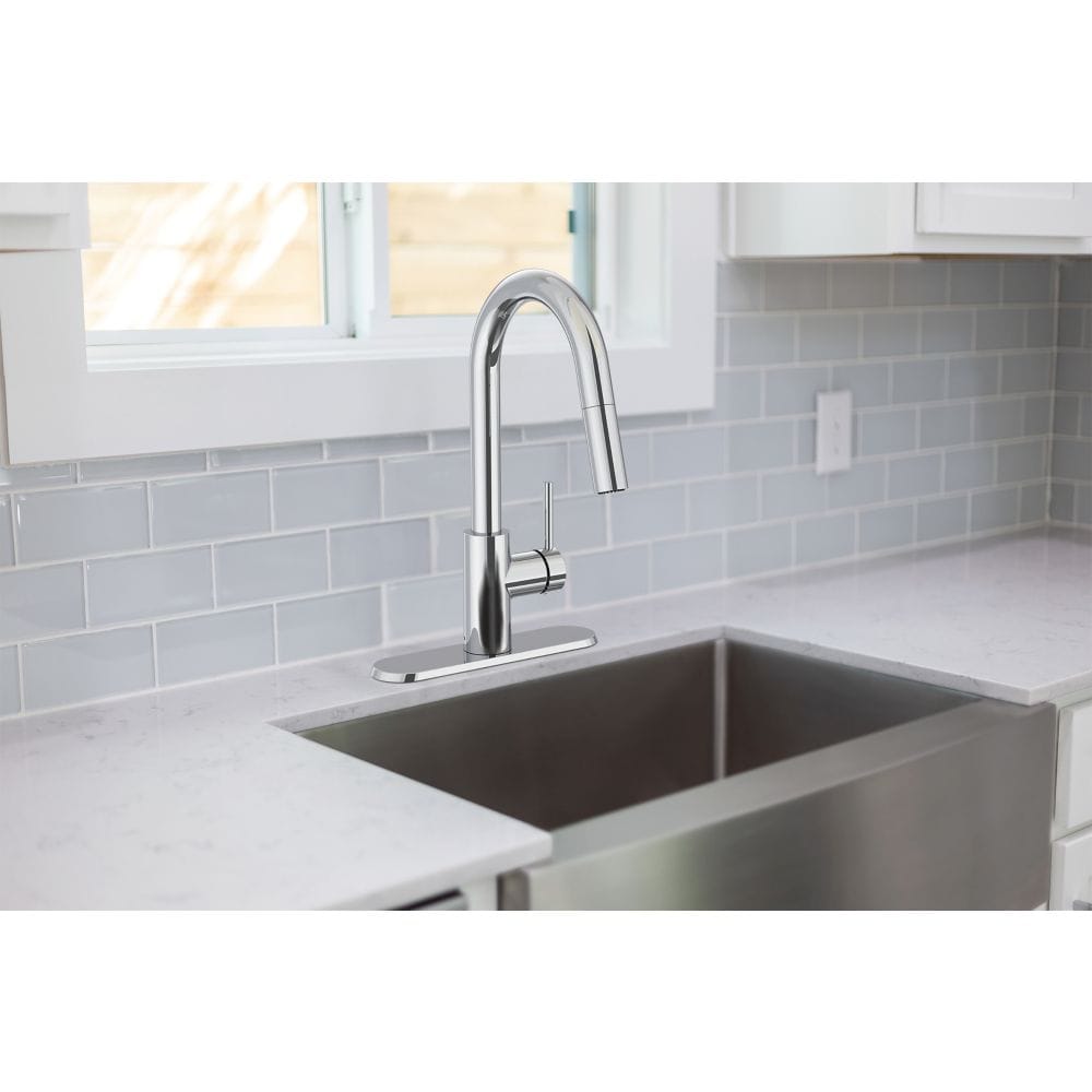 Robinet de cuisine à tirette à poignée unique Haisley en chrome