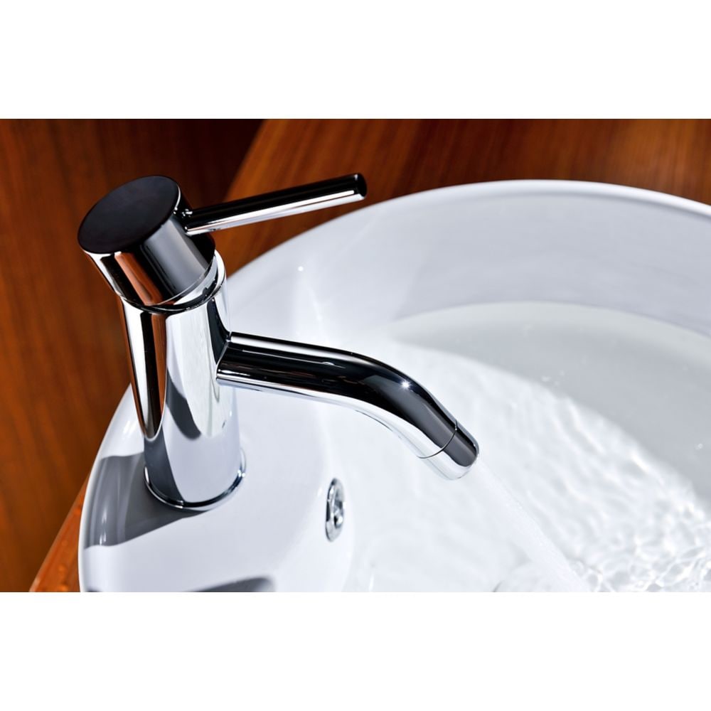 Robinet de salle de bain à arc bas et à poignée unique de la série Bravo en chrome poli