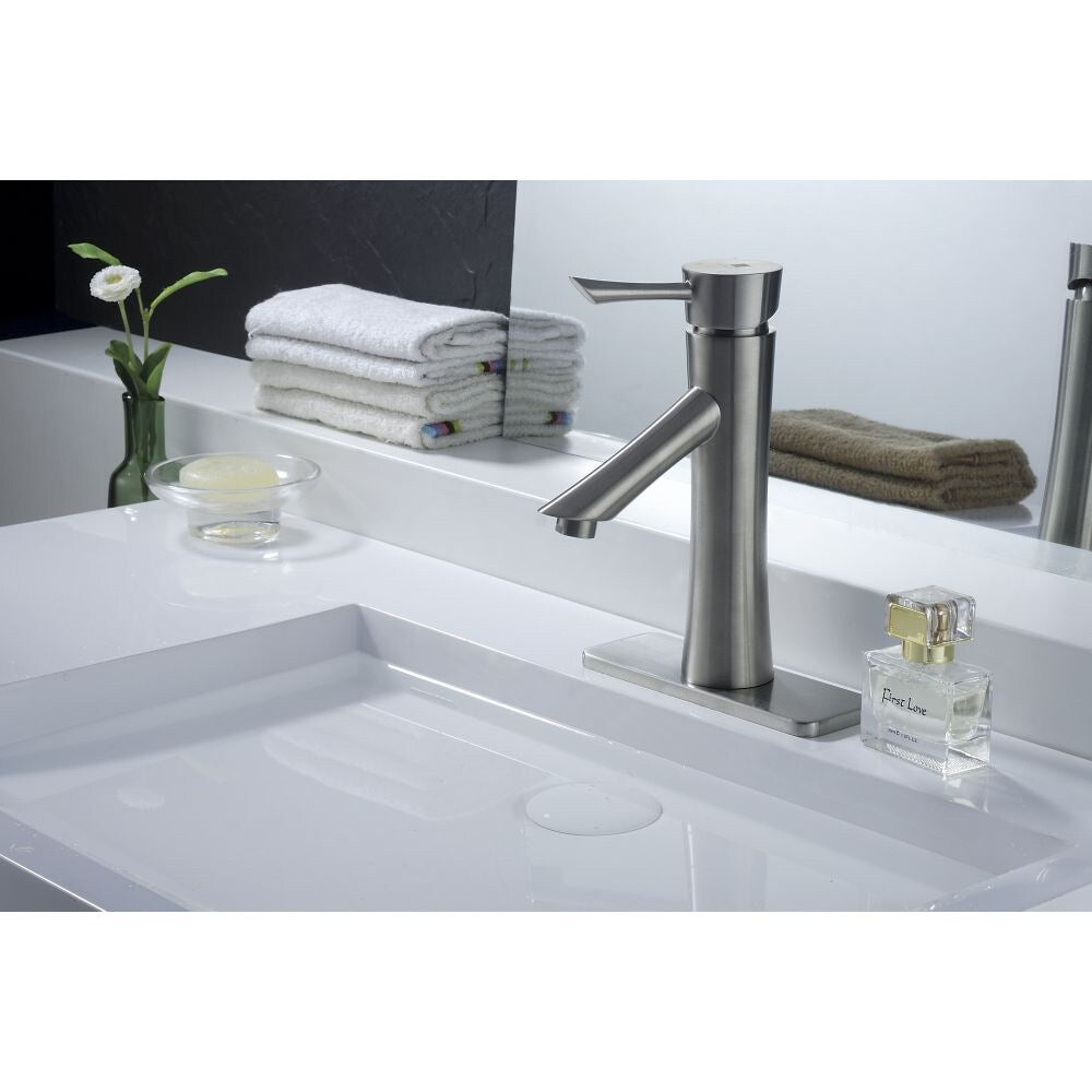 Robinet de salle de bain monotrou à poignée unique et à arc bas de la série Saga en nickel brossé