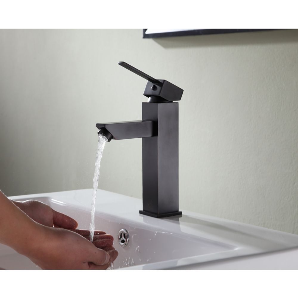 Pygmy Single Hole Single Handle Bathroom Faucet in Oil Rubbed Bronze