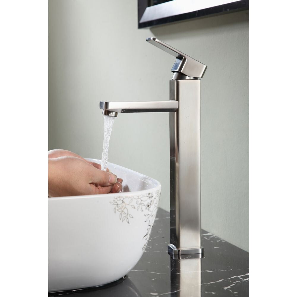 Robinet de salle de bain à poignée unique Nettuno en nickel brossé