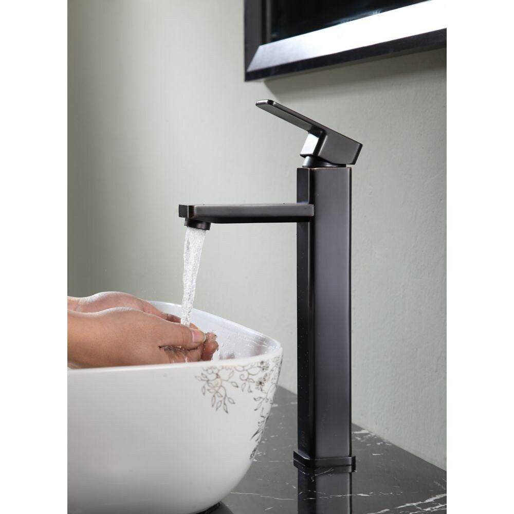 Robinet de salle de bain à poignée unique Nettuno en bronze huilé