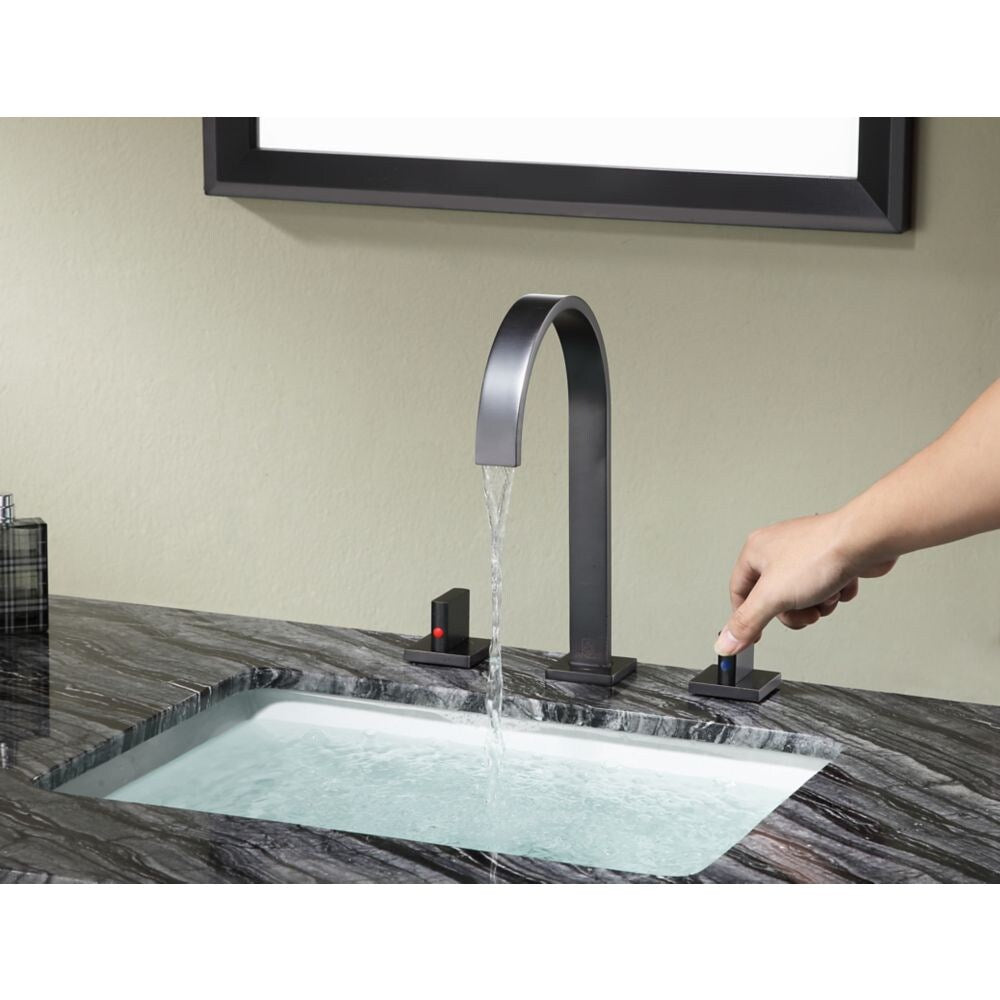Sabre 8-inch Widespread 2-Handle Bathroom Faucet in Oil Rubbed Bronze