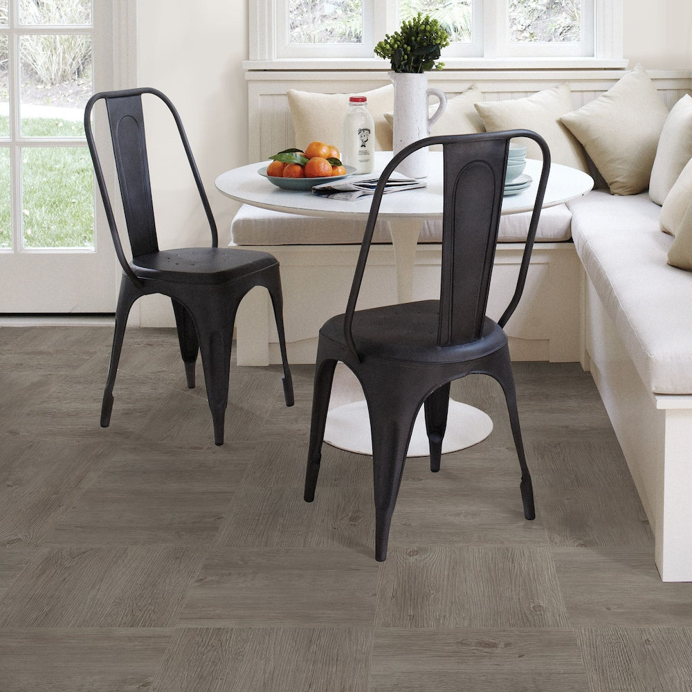 Carreaux de sol autocollants Ashwood de 12 po x 12 po (20 pi2/caisse)