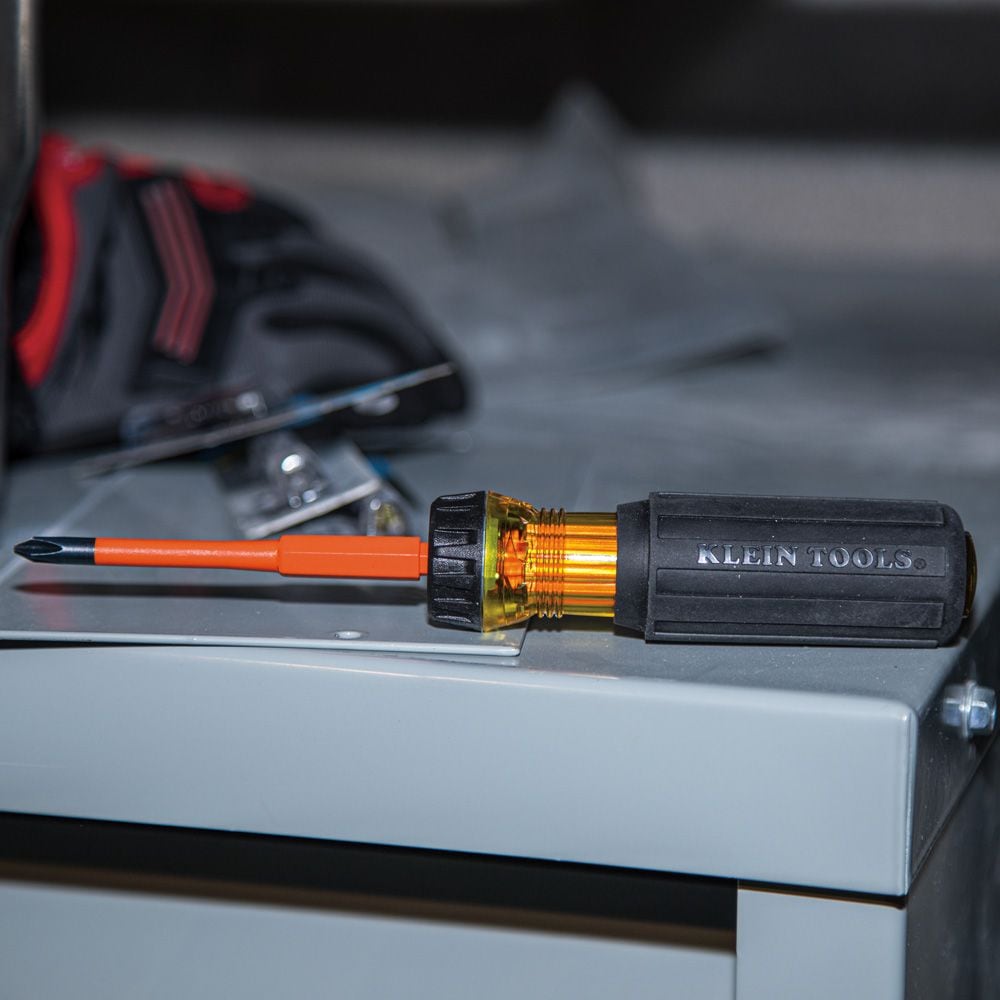 Flip-Blade Insulated Screwdriver, 2-in1, Ph Bit  no. 2, Sl Bit 1/4-Inch