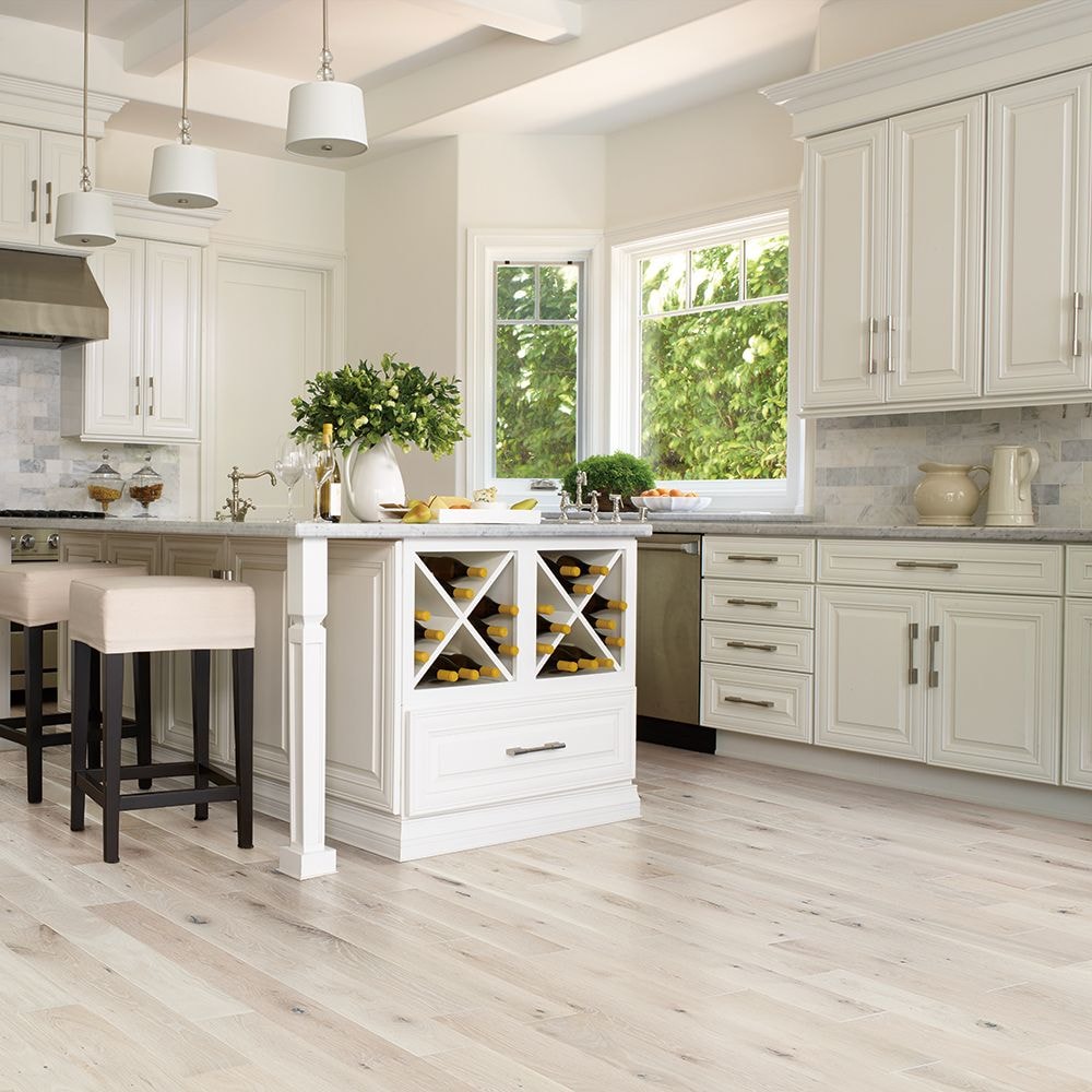 French Oak Doran 3/4-inch Thick X 5-inch Wide Solid Hardwood Flooring (904 sq. ft./pallet)