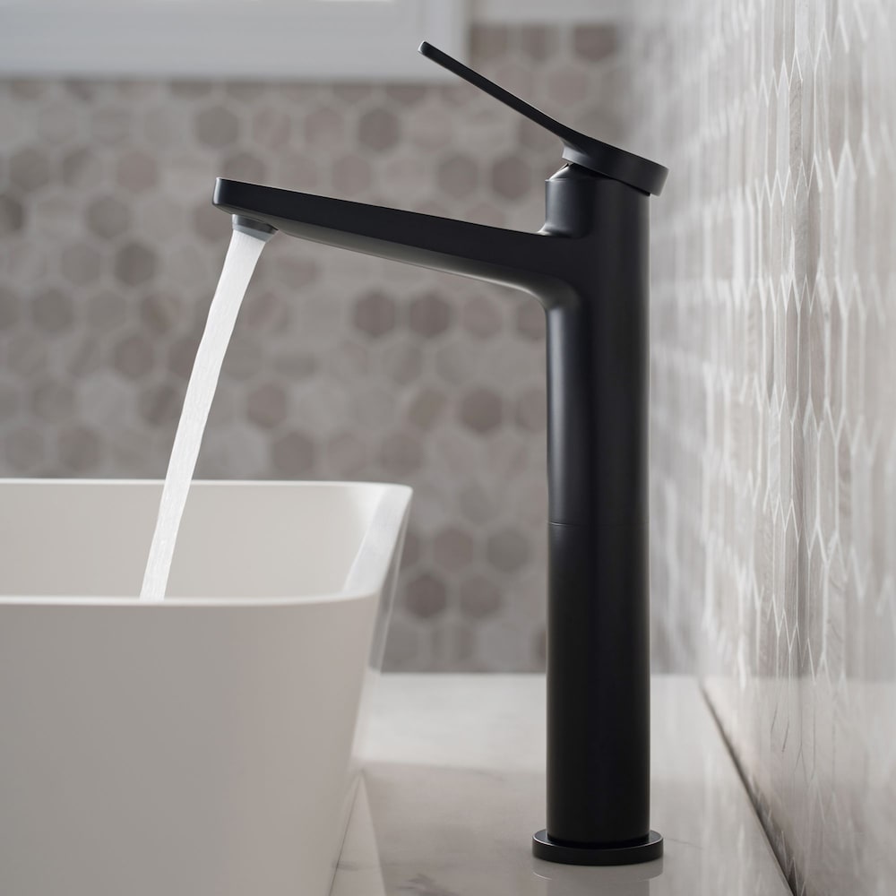 Robinet de salle de bain à poignée unique et trou unique Indy avec bonde escamotable en noir mat